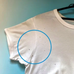 洗濯物に黒い汚れがつく